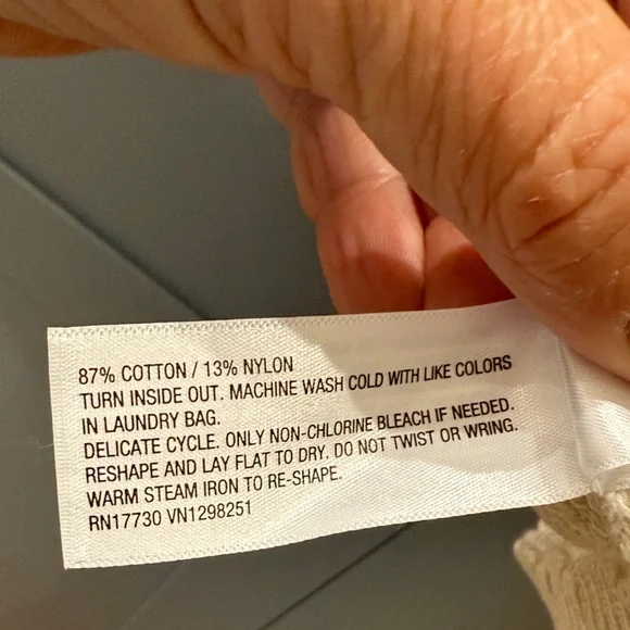 Universal Thread Cream Cropped Scoop Neck Sweater - Picture 6 of 6